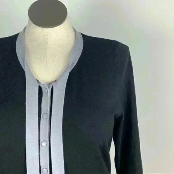 Red Womens sweater size XL black gray button down cardigan - Picture 2 of 7